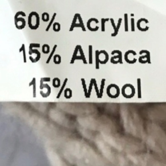 Chunky Cable knit circle infinity scarf oatmeal Alice V ITALY EUC - Picture 10 of 10